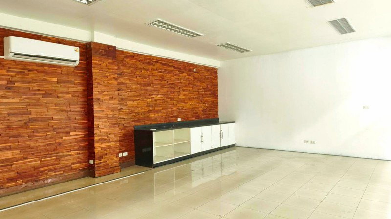 รูป โรงงาน โกดัง พร้อมสำนักงาน ขอใบ ร.ง.4 ได้ ใกล้BTS แพรกษา 900 ม.พื้นที่ใช้สอย 1,368 ตร.ม.เหมาะสำหรับโรงงานอุตสาหกรรม คลังสินค้า และธุรกิจ - รูปที่ 8/8
