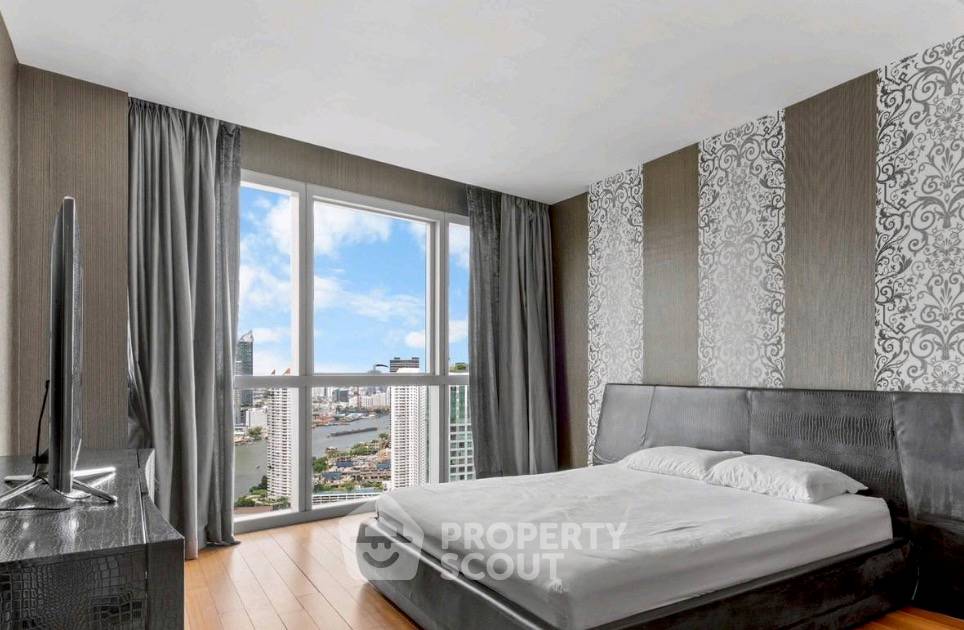 picture 4-BR 328 Sqm Condo At The River Condominium Near BTS Saphan Taksin (400m) (ID 3135228) - 11/13
