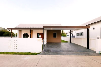 Houses for sale Saraphi Chiang Mai : 🏡 Last Unit For Sale! Single-Storey House, Saraphi, Chiang Mai - Fully Furnished, Move-in Ready 📞 063-6649056
