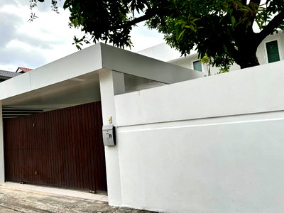 เช่าบ้านเดี่ยว วิทยาลัยดุสิตธานี : ND1050 ✨บ้านเดี่ยวให้เช่า  Home Office พระราม 9 ซอย 43 🏡