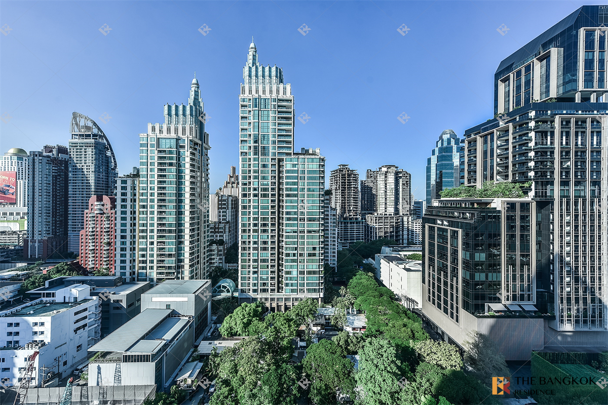 picture Somkid Gardens near BTS Phloen Chit Ultimate Luxury Lifestyle with Convenience - 1/10