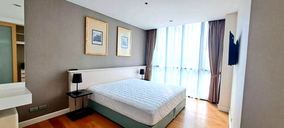 Condos for rent : P-55463 Beautiful Fully Furnished Condo Up Ekamai 2 Bed 1 Bath 59 sq.m. 24th Fl. City View Line ID: @easythaihome 085-592-2897