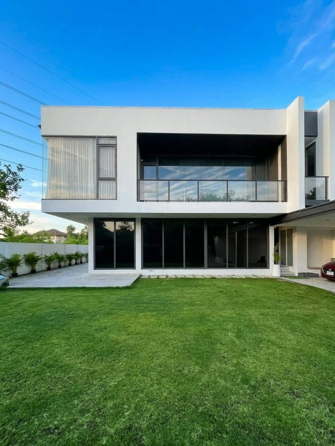รูป 🏡 ขายด่วน! บ้านเดี่ยวสไตล์ Modern ลักชัวรี ดีไซน์ไม่ซ้ำใคร แยกหลุยส์-สันทราย ใกล้สนามกอล์ฟ M Sport 📞 063-6649056 - รูปที่ 2/36