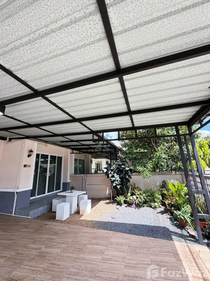 picture Semi-Detached House in Prime Location | Ready to Move IN 6630001 - 6/19