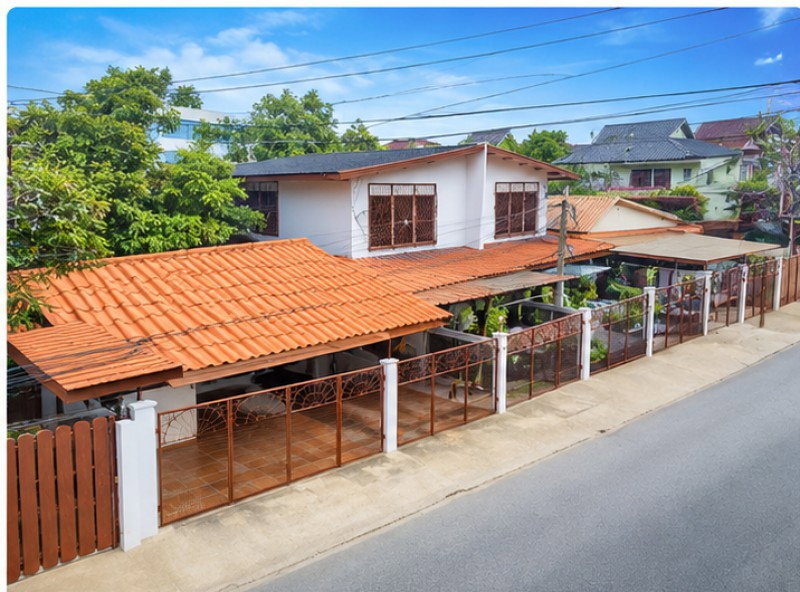 รูป ใกล้สำนักงานที่ดินประเวศ 899 ม. ติดป้ายได้ แบ่งเช่าได้ บ้านทำออฟฟิศ กรุงเทพกรีฑา 4นอน 4น้ำ ใกล้โรงเรียนศรีพฤฒา 900 ม. ขนาด 50 ตร.ว. 250ตร.ม. - รูปที่ 1/8