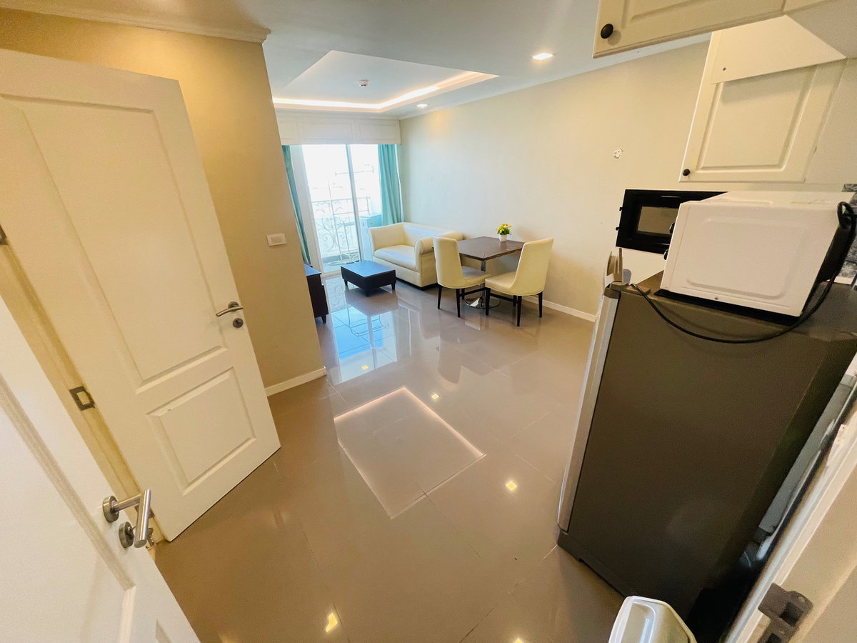 picture The Orient condo for yearly rent 8,500 - 2/11