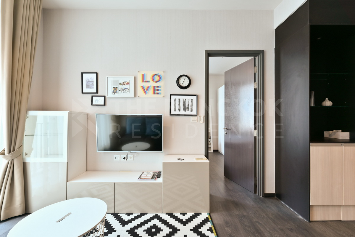 picture The Edge Sukhumvit 23 near BTS Asok Popular units sell out fast - 7/10