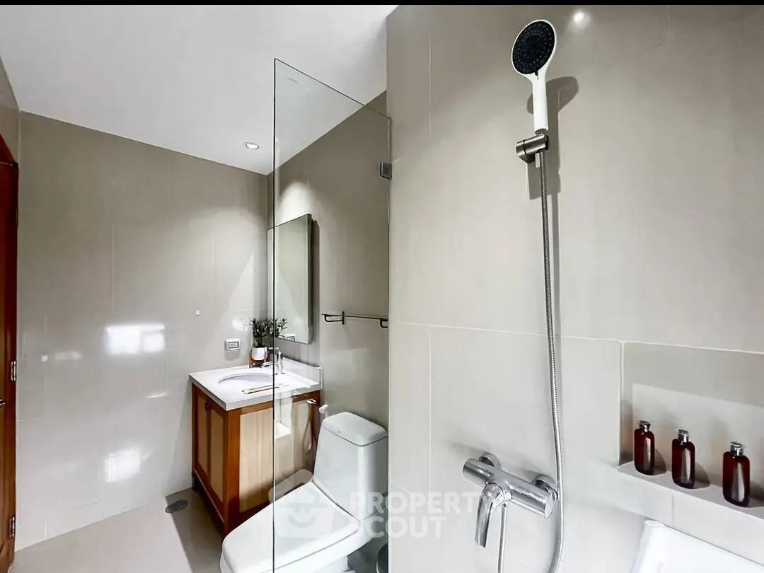 รูป คอนโด 2 ห้องนอน 105 ตร.ม. ชั้น 20 ที่ The Emporio Place ใกล้ BTS พร้อมพงษ์ (ID 3137515) - รูปที่ 16/19
