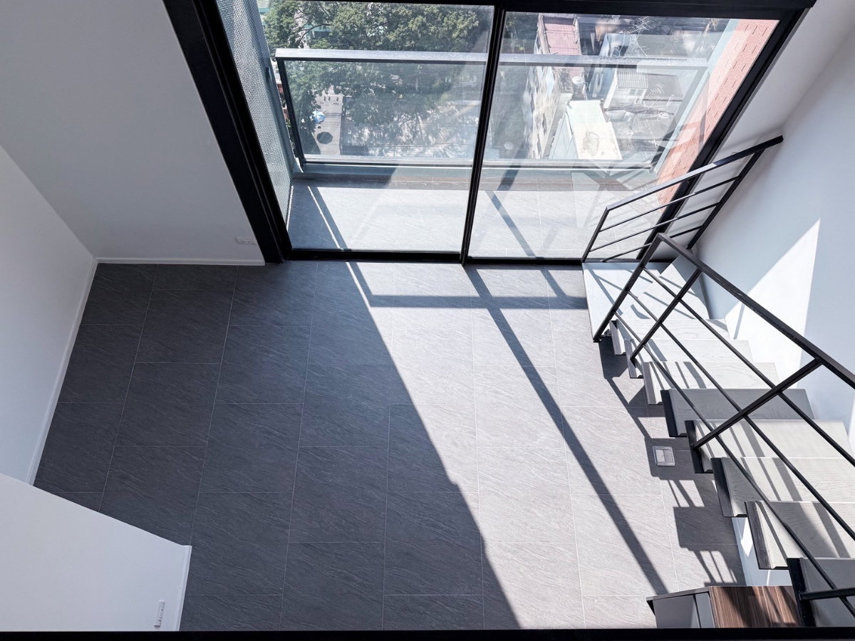 picture RARE FIND: 1BR DUPLEX @ THE LOFTS SILOM – ONLY 12MB - 10/31