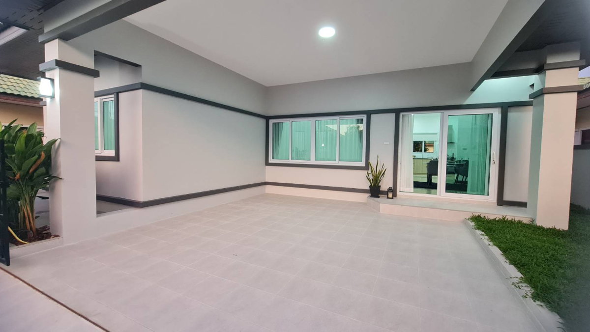 รูป ขายบ้านเดี่ยว 3 ห้องนอน รีโนเวทใหม่สวย เนื้อที่ 54ตร.ว. เฟอนิเจอร์และเครื่องใช้ไฟฟ้าครบ พร้อมอยู่ - รูปที่ 2/20