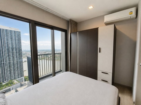 for rent 1-2 bedroom The Politan Rive 
