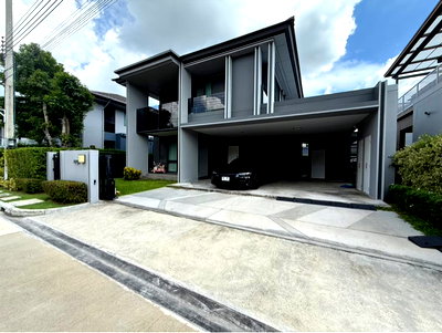 เช่าบ้านเดี่ยว กรุงเทพมหานคร : ว่างให้เช่าเศรษฐสิริ กรุงเทพกรีฑา 2 ใกล้โรงเรียนนานาชาติ Brighton College Bangkok และ Wellington College International School Bangkok 