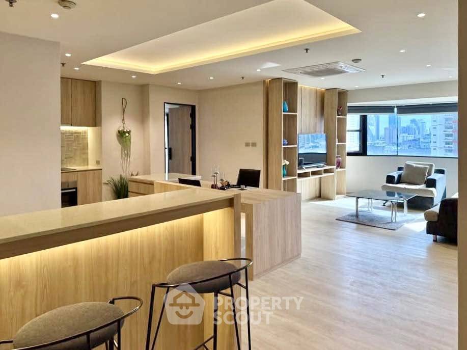 picture 2-BR Condo 135 Sqm Near BTS Phrom Phong, Baan Suanpetch (ID 3135066) - 2/8