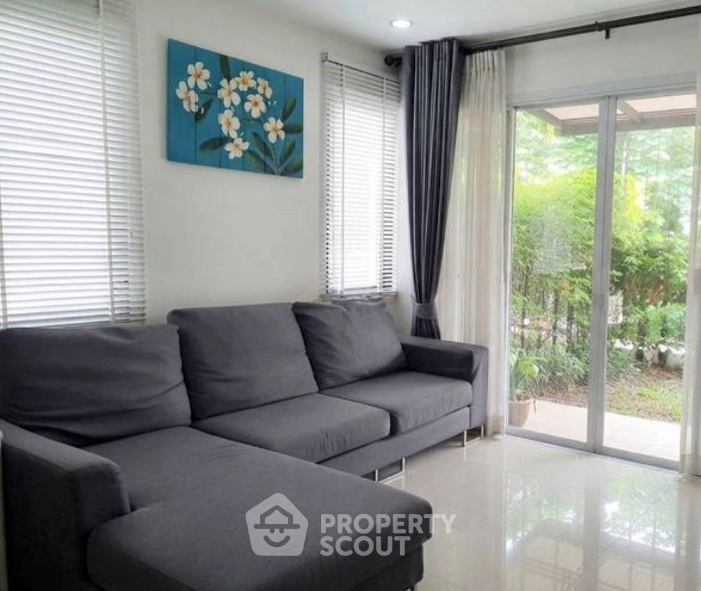 รูป บ้านเช่า 3 ห้องนอน สัตว์เลี้ยงได้ ที่ เลค วิว พาร์ค บางนา (ดอกไม้ เขตประเวศ) (ID 3136486) - รูปที่ 8/9