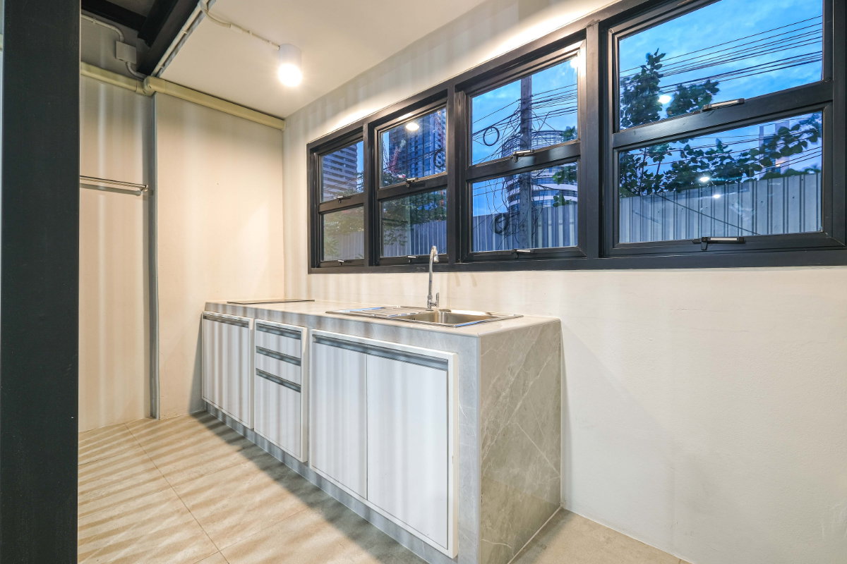 รูป 🔥ให้เช่าด่วน ร้าน/ออฟฟิศใต้คอนโด🔥 Siam Condominium ชั้น1 (ห้อง2ชั้น) พื้นที่รวม2ชั้น 120ตร.ม. ทำเลดีติดเซ็นทรัล พระราม 9, MRT พระราม 9 - รูปที่ 8/26