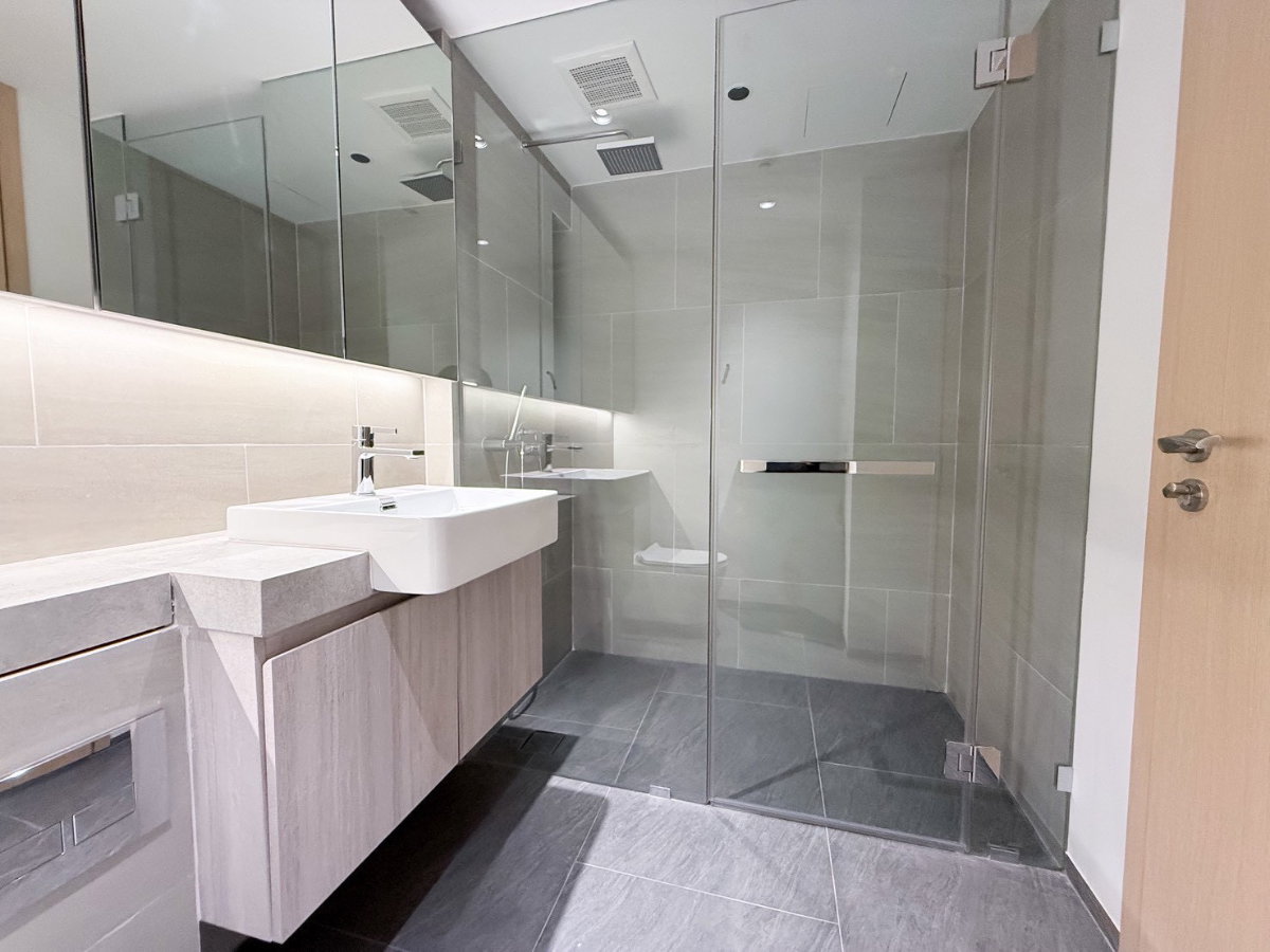 picture RARE FIND: 1BR DUPLEX @ THE LOFTS SILOM – ONLY 12MB - 25/31