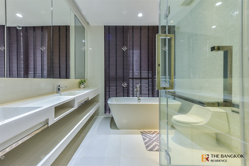 Vittorio Sukhumvit 39 near BTS Phrom Phong