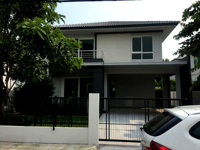 เช่าบ้านเดี่ยว ถนนประชาอุทิศ ทุ่งครุ : 🏡✨ ให้เช่าบ้านเดี่ยว 2 ชั้น หมู่บ้านพฤกษ์ลดา ประชาอุทิศ 90  ✨ บ้านทำเลดี พร้อมอยู่ ย่านประชาอุทิศ รายล้อมด้วยสิ่งอำนวยความสะดวกครบ