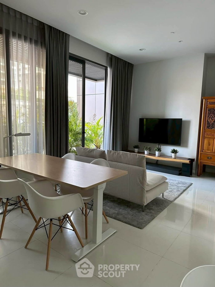 picture 2-BR 100 Sqm Condo At Vittorio Sukhumvit 39, 100m to BTS Phrom Phong (ID 3139323) - 5/10
