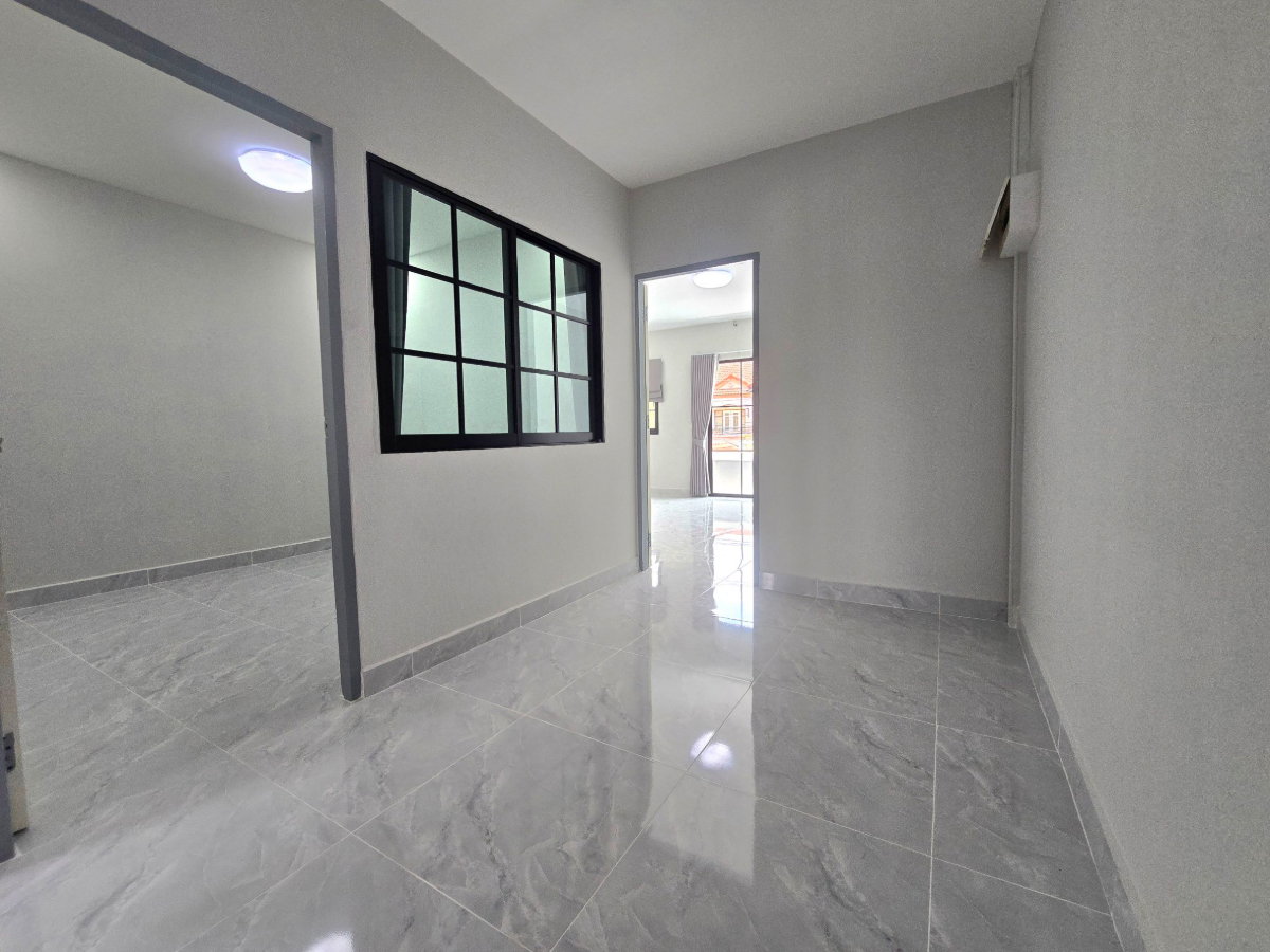 รูป ทาวน์เฮาส์ รีโนเวทใหม่ ทำเลดี ม.มณีมาศ คู้บอน6 ใกล้สถานีรถไฟฟ้าสายสีชมพูสถานีคู้บอน ใกล้สถานีสินแพทย์ แต่งเฟอร์นิเจอร์สวย พร้อมอยู่ - รูปที่ 20/30