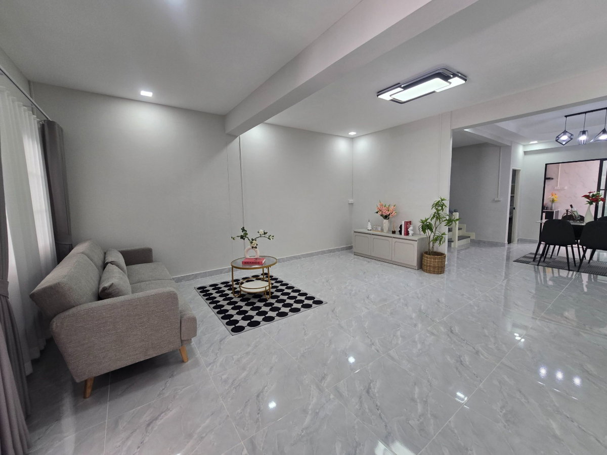 รูป ทาวน์เฮาส์ รีโนเวทใหม่ ทำเลดี ม.มณีมาศ คู้บอน6 ใกล้สถานีรถไฟฟ้าสายสีชมพูสถานีคู้บอน ใกล้สถานีสินแพทย์ แต่งเฟอร์นิเจอร์สวย พร้อมอยู่ - รูปที่ 8/30