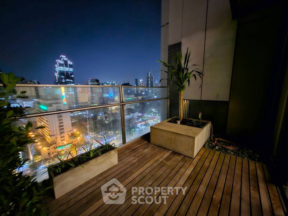 picture High-Floor 2-BR 94 Sqm At The Met Sathorn, Near BTS Chong Nonsi (ID 881950) - 5/18