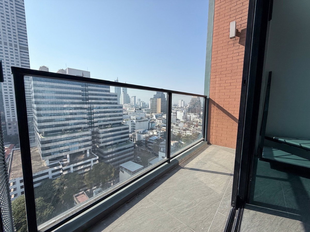 picture RARE FIND: 1BR DUPLEX @ THE LOFTS SILOM – ONLY 12MB - 23/31
