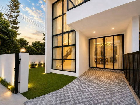 Dog-Friendly Corner Townhome for Rent North Pattaya