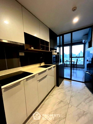 Condos for sale : 2-BR Condo At Ideo Mobi Asoke, High-Floor 20th, 200m MRT Phetchaburi (ID 2733897)