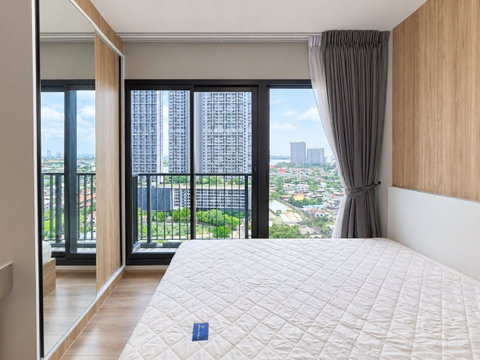 for rent 1-2 bedroom The Politan Rive 