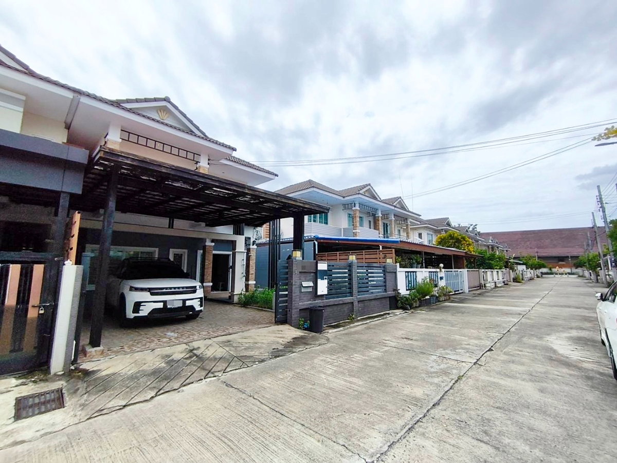 รูป ขายถูกบ้าน 54.6 ตร.วา ม.ดับเบิ้ลยูโฟร์วิลเลจ ใกล้แยกบางสีทอง โลตัสนครอินทร์  - รูปที่ 2/16