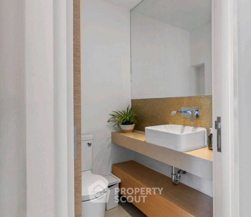 รูป คอนโด 2 ห้องนอน โครงการ The Lofts Ekkamai ใกล้ BTS เอกมัย 200 ม. (ID 3135176) - รูปที่ 2/6
