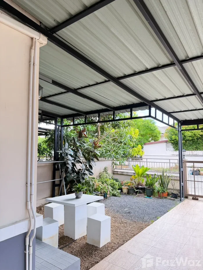 picture Semi-Detached House in Prime Location | Ready to Move IN 6630001 - 15/19