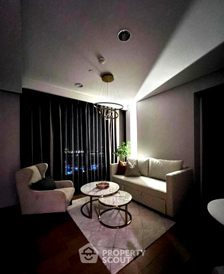 Condos for sale : 2-BR Condo At The Lumpini 24, 30th-Floor, Near BTS Phrom Phong (ID 3137435)