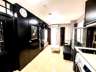 Condos for sale : Trio Gems Condo for Sale Jomtien Studio Fully Furnished