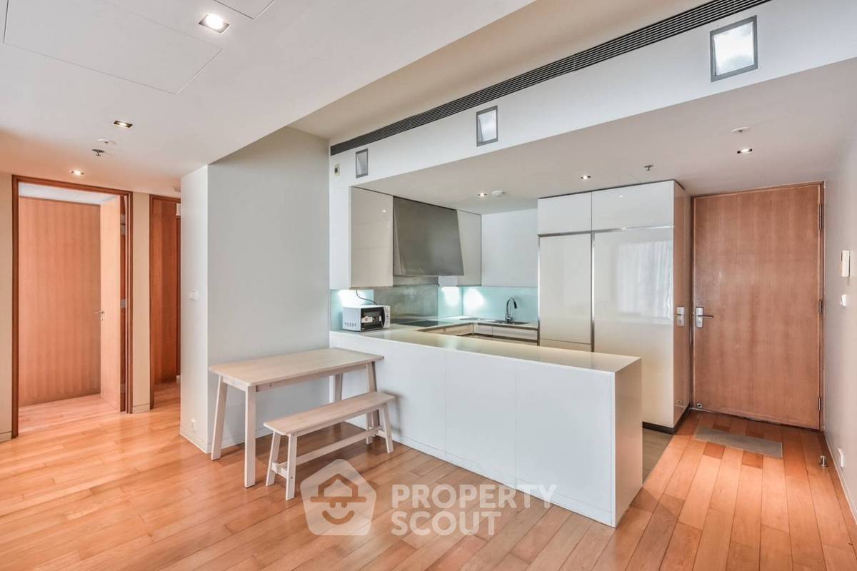picture High-Floor 2-BR 94 Sqm At The Met Sathorn, Near BTS Chong Nonsi (ID 881950) - 3/18