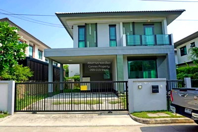 Houses for sale Samut Prakarn : For Sale House , Burasiri Wongwaen - On Nut , Racha Thewa , Bang Phli , Samut Prakarn , CX-166105 ✅ Live chat with us ADD LINE @connexproperty ✅
