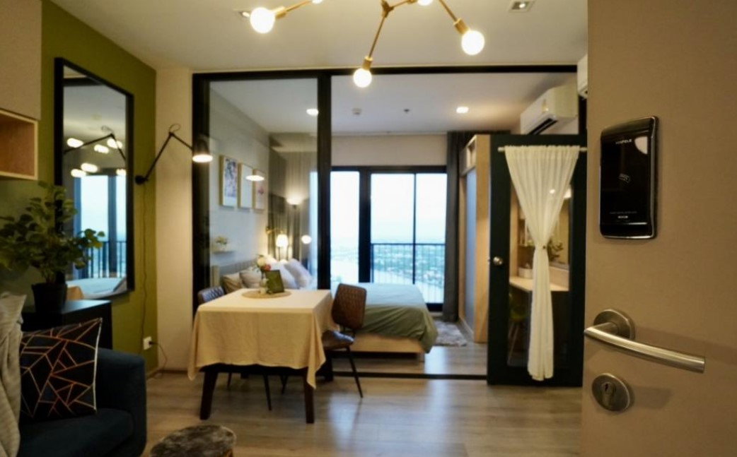 picture Condo for rent at The Politan Rive. 30 sq.m., 51st floor, corner unit with beautiful river view - 2/11