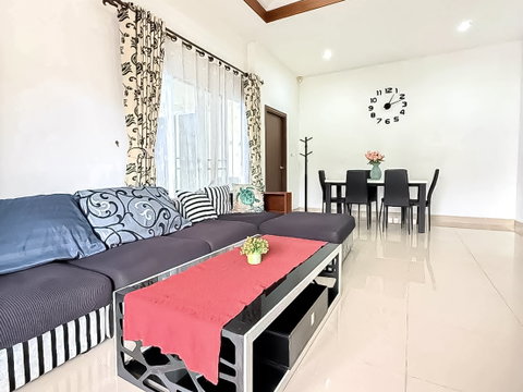 Pool Villa for Sale Na Jomtien Sattahip 2 Bedroom Fully Furnished