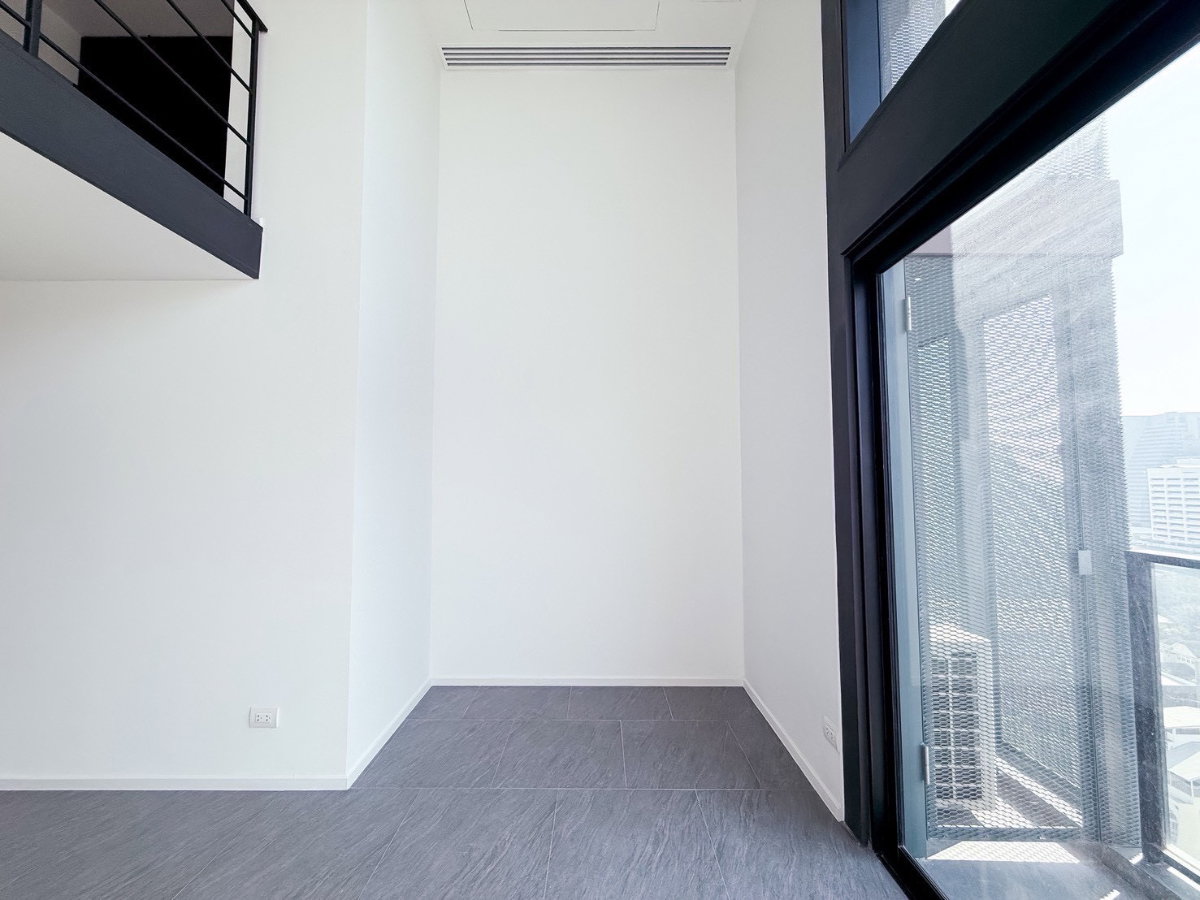 picture RARE FIND: 1BR DUPLEX @ THE LOFTS SILOM – ONLY 12MB - 2/31
