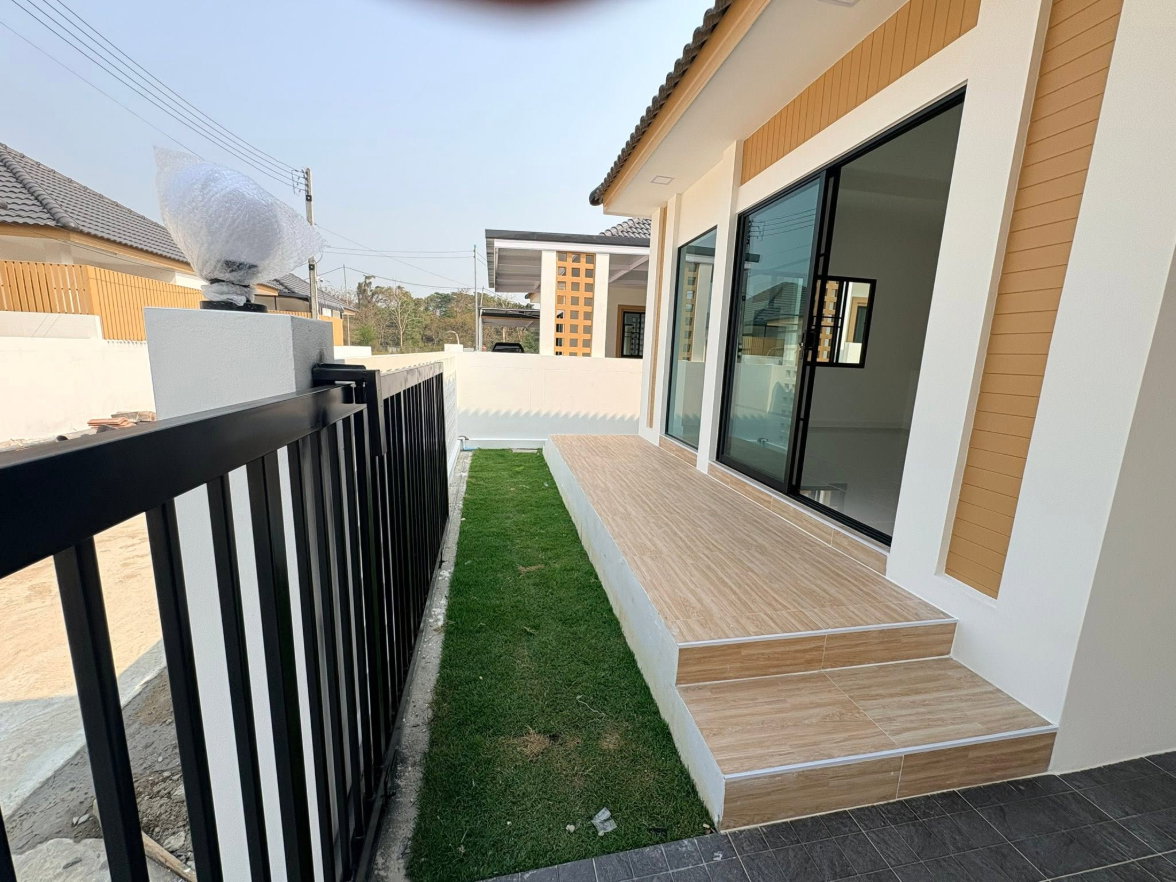 รูป 🏡 บ้านสร้างใหม่ ต้นเปา-สันกำแพง ราคาไม่ถึง 2 ล้าน! ฟรีค่าโอน+ของแถมครบ 📞 063-6649056 - รูปที่ 3/16