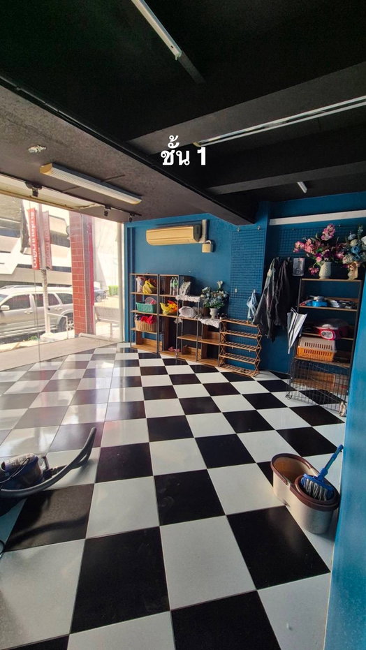 picture Corner commercial unit in Muang Thong Thani, near Beehive, opposite Sukhothai Thammathirat Open University. - 3/25
