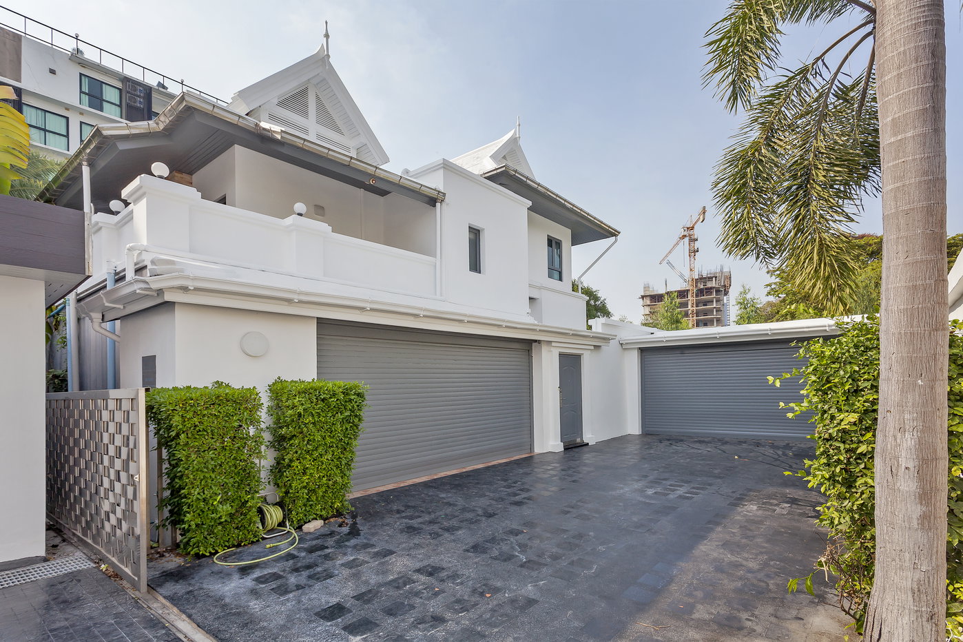 รูป Spacious Pool Villa for Sale Pratumnak Pattaya - รูปที่ 30/30