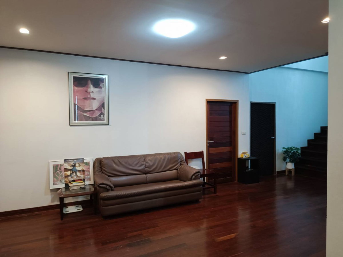 รูป SJD093 บ้านเดี่ยวหรู| รามอินทรา 5 บ้านเดี่ยวบนที่ดินขนาดใหญ่ 196 ตารางวา  - รูปที่ 5/8