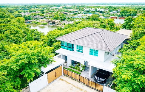 Safari World 1.2 km., near Sathit Phatthana School, 500 m., 101 sq m. Panya Indra, 2-story detached house, 4-5 bedrooms, 3 bathrooms.