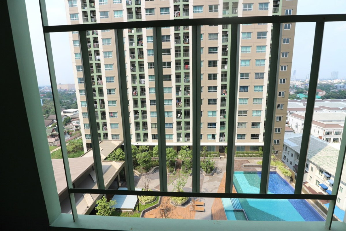 รูป ขาย‼️ห้องวิวสระสวยๆ รีโนเวททาสีใหม่ให้แล้ว เหมือนห้องใหม่ มือ 1‼️ ราคา รวมค่าใช้จ่ายวันโอนหมดแล้ว💢 - รูปที่ 3/8