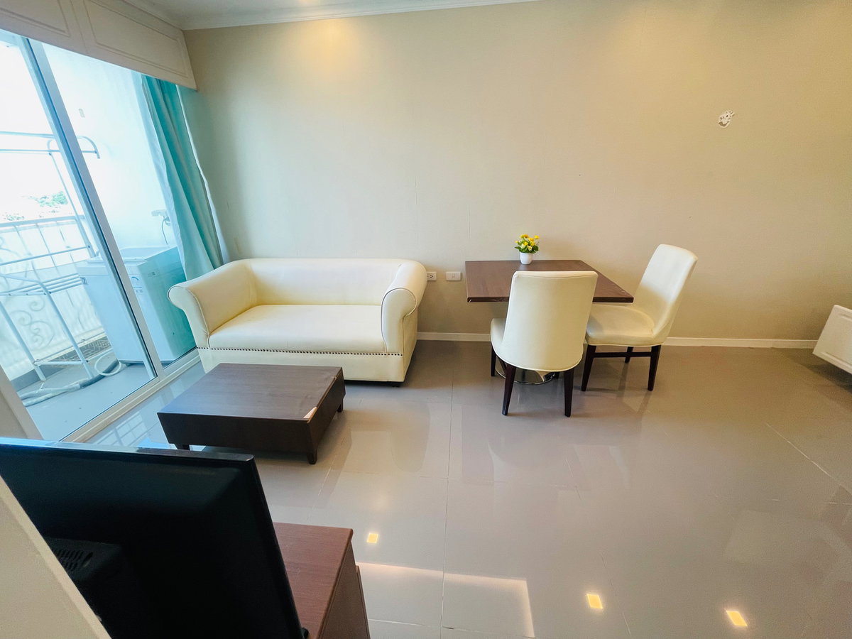 picture The Orient condo for yearly rent 8,500 - 3/11