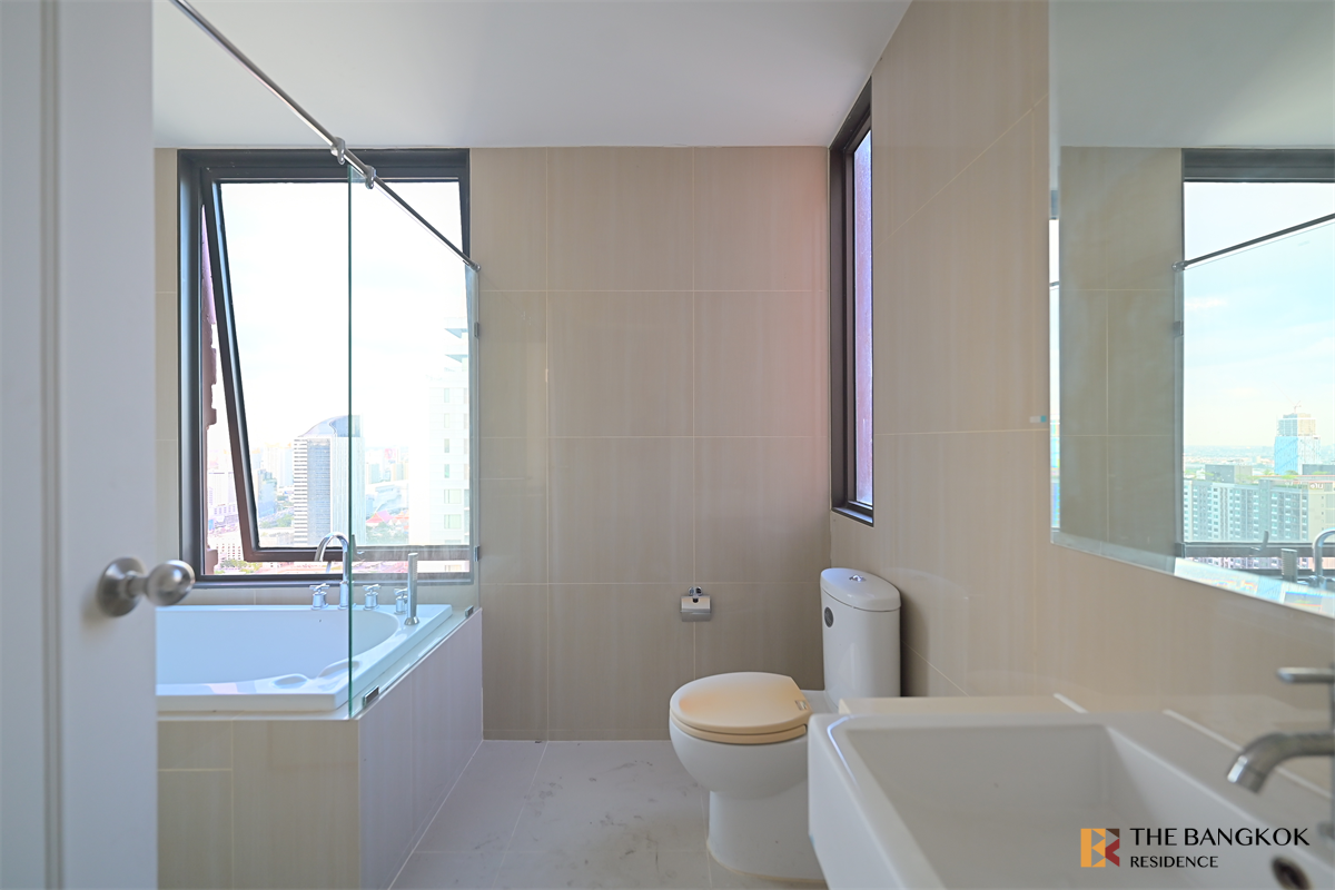 picture Villa Asoke near MRT Phetchaburi Station Ultimate Luxury Lifestyle with Convenience - 6/10
