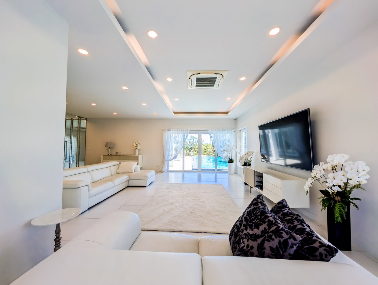 picture Luxury Golf Course View Pool Villa for Rent Huay Yai Pattaya - 8/31