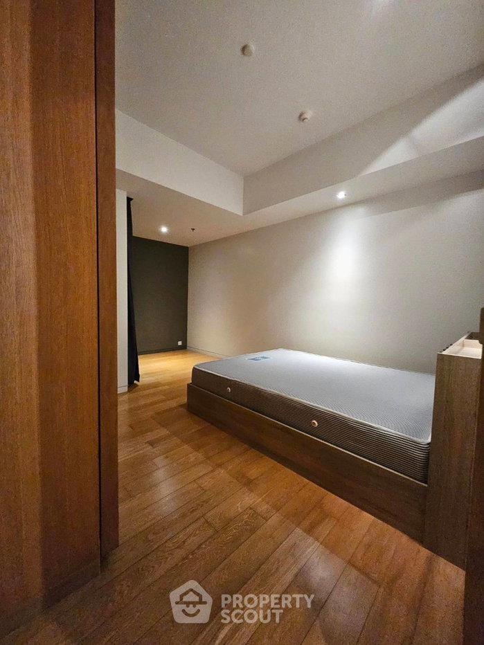 picture High-Floor 2-BR 94 Sqm At The Met Sathorn, Near BTS Chong Nonsi (ID 881950) - 11/18